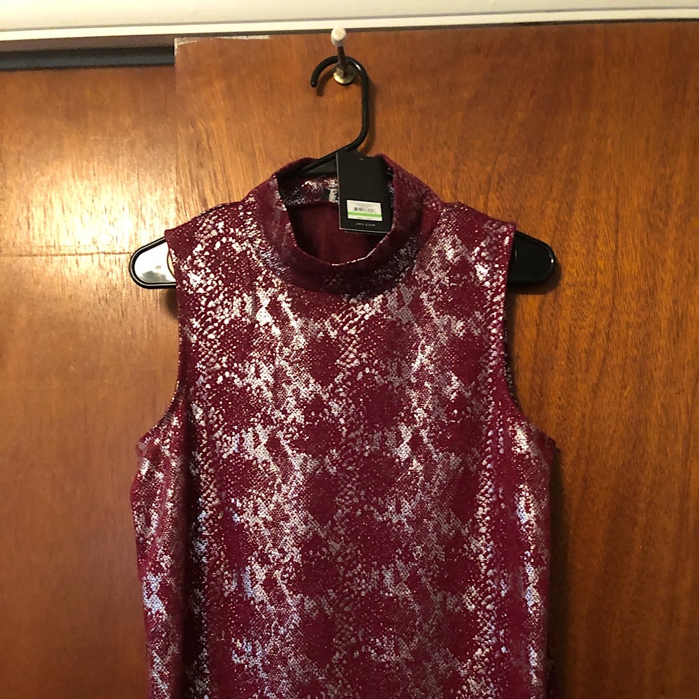 Jones New York Signature Maroon Snake Skin Shirt